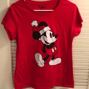 Disney XXL m(19) red Christmas mickey tee shirt